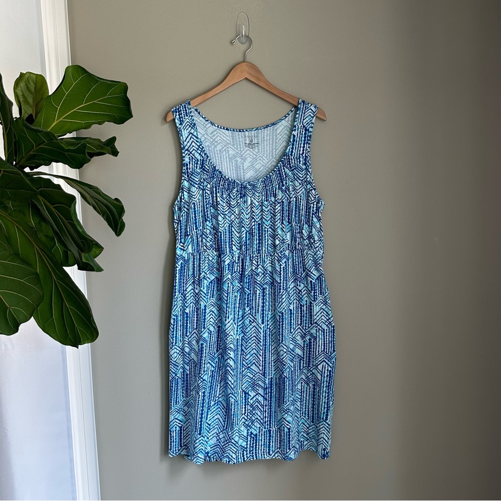 Plus Size Sleeveless Blue & White Summer Dress